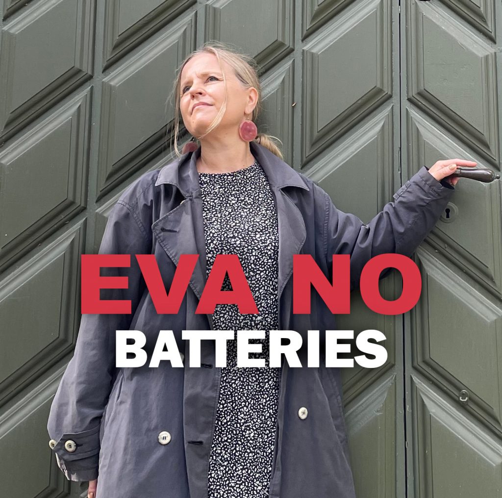 With a modern and fresh sound, which seamlessly blurs the lines between a wide variety of styles, ‘Eva No’ drops new release ‘Batteries’.