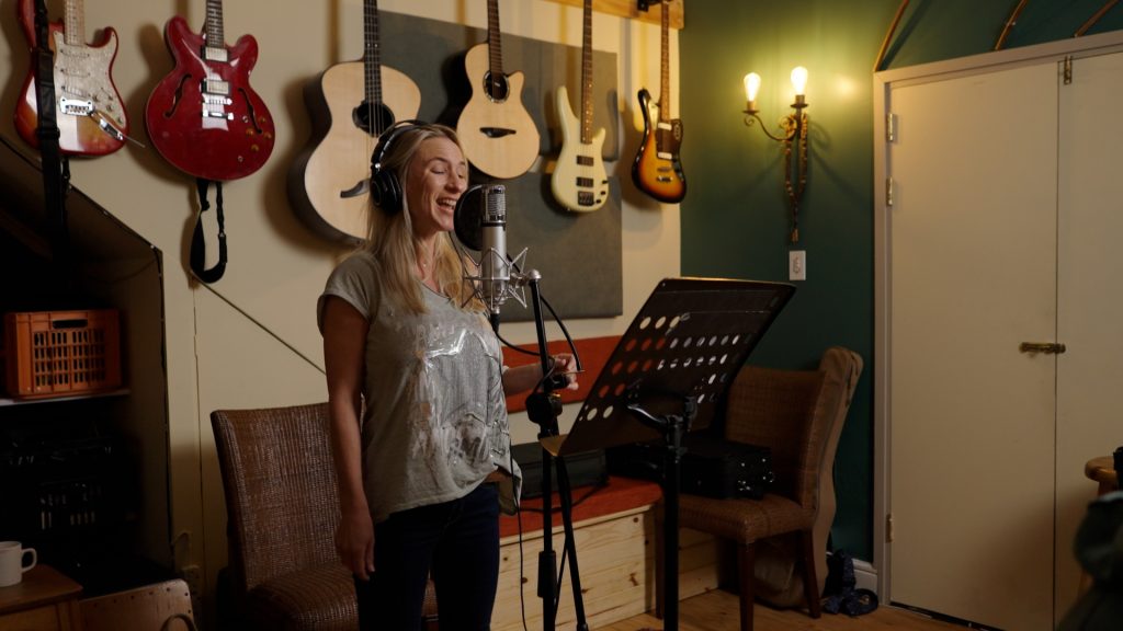 Julie and the Roundabout Singers Shine with Jenny and James in New Rugby Anthem ‘Let Us Sing’ off Philip Myburgh’s incredible “The Dance of the Footnote”